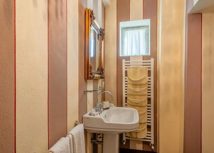Fiorentina - Private Oasis In Town * Barga
