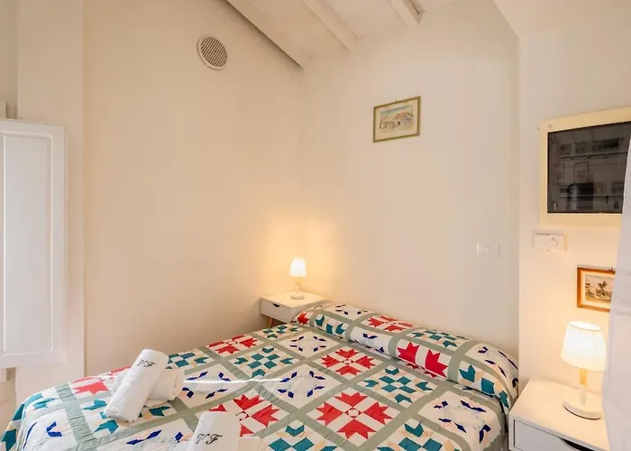 Fiorentina - Private Oasis In Town * Barga